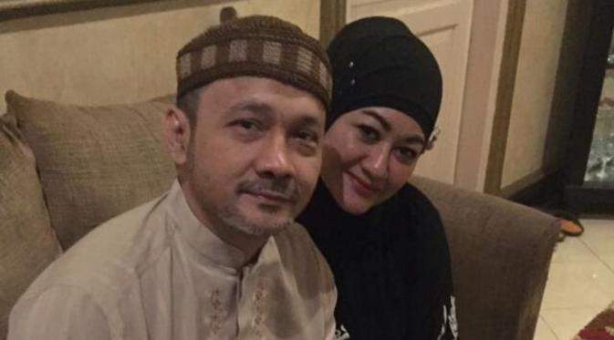 Adi Bing Slamet dan istrinya Nur Jannah. (Istimewa)