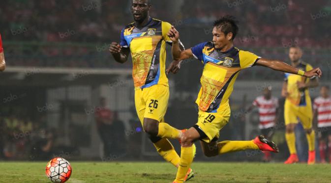 Iqbal Samad, Dirkir, Persiba Balikpapan. (Bola.com/Nicklas Hanoatubun)