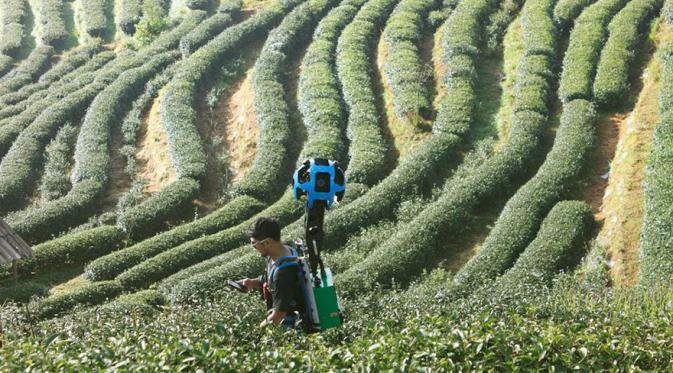 Panupong Luangsa-ard, lelaki yang berjalan sejauh 500 kilometer di Thailand. (Thailand Highlights)