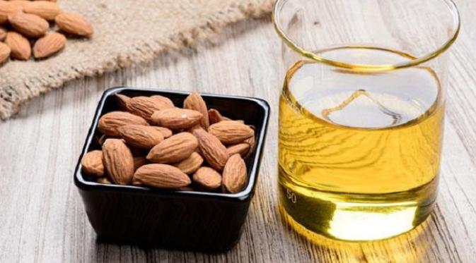 Ilustrasi kacang almond, makanan yang dapat menambah energi bagi tubuh (foto: boldsky.com)