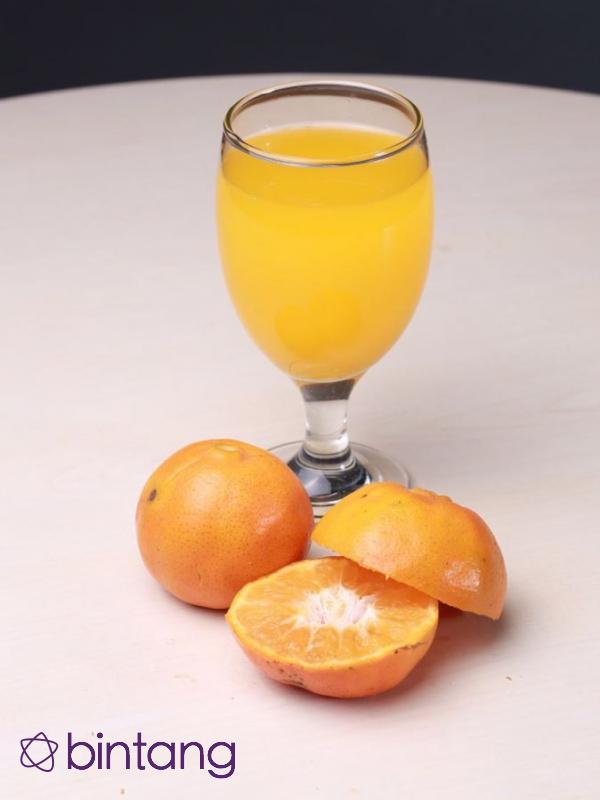 Bagi pelaku diet, kamu harus coba 3 macam jus buah ini sebagai pengganti sarapan di pagi hari. (via: Galih W. Satria/Bintang.com)