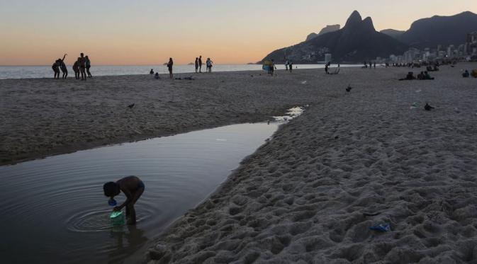 Air di Rio mengandung banyak virus dan bakteri yang dapat membahayakan kondisi kesehatan para atlet. Sumber : cheatsheet.com
