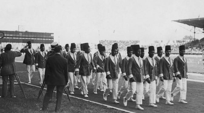 Transformasi seragam Olimpiade dari tahun 1924 - 2016 di seluruh negara ini memiliki keunikan tersendiri. (via: purewow.com)