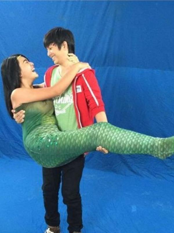 Amanda Manopo dan Angga Aldi di sinetron Mermaid in Love. foto: Instagram
