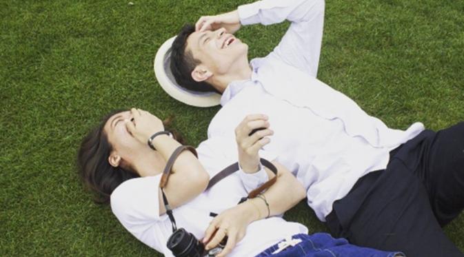 Dea Annisa dan sang pacar, Mateo Epalza Ramirez. (via Instagram @mateoepalza)