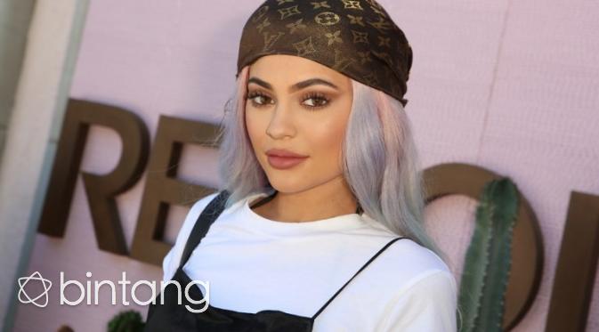 Kylie Jenner ulang tahun tanpa ditemani Tyga. (AFP/Bintang.com)