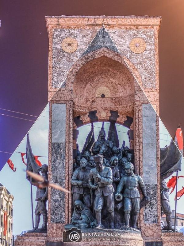 Taksim Monument – Taksim Anıtı. (Via: boredpanda.com)