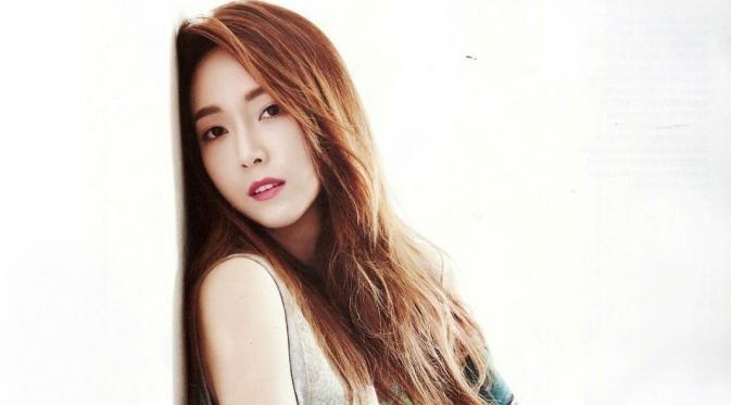 Jessica Jung sempat menghebohkan publik dengan kabar dirinya telah hengkang dari girlband SNSD atau Girls Generation. Jessica mengaku jika dirinya telah dikeluarkan dan diputus kontraknya oleh SMEntertainment. (Koreaboo)