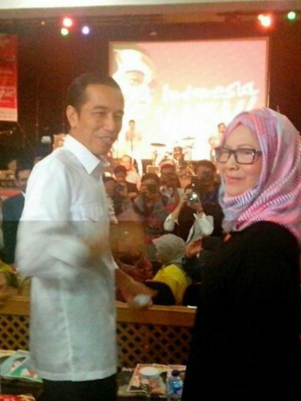 Bunda Iffet bersama Jokowi (Instagram/@iffetvecehaveceha)