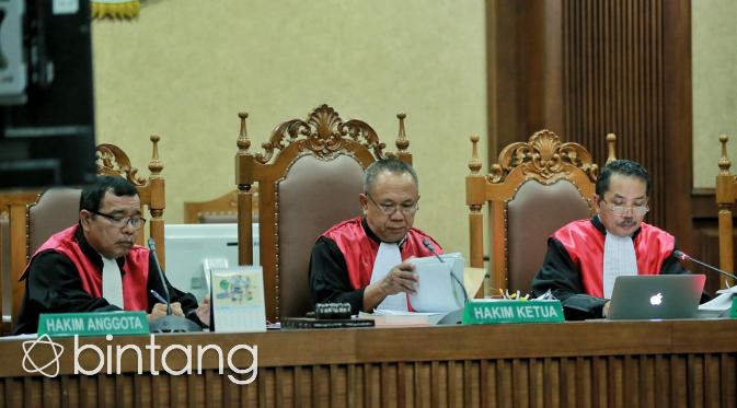 Hakim heran dengan sikap tenang Jessica Wongso. (via: Adrian Putra/Bintang.com)