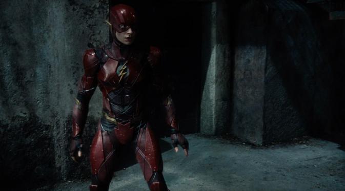 The Flash dalam Justice League. (vamers.com)