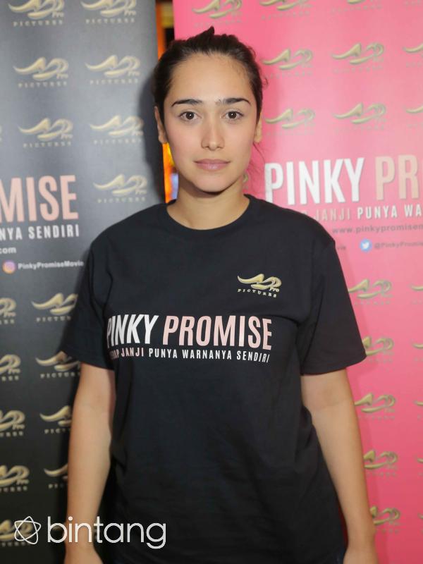 Saat Alexandra Gottardo hadir saat di preview trailer dan soundtrack film Pinky Promise, XXI Plaza Senayan, Jakarta Pusat, Jumat (19/8) mengaku susah. Bahkan ia merasa canggung. (Andy Masela/Bintang.com)