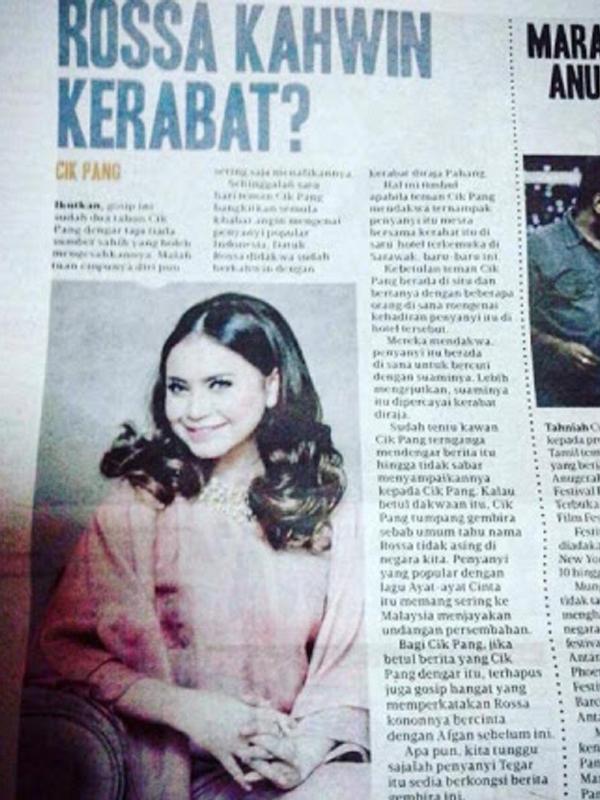 Surat kabar yang memuat berita Rossa bermesraan dengan salah satu keluarga kerajaan Malaysia. (instagram @itsrossa910)