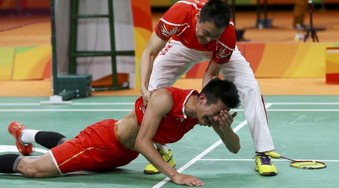 Chen Long menangis setelah merebut emas Olimpiade