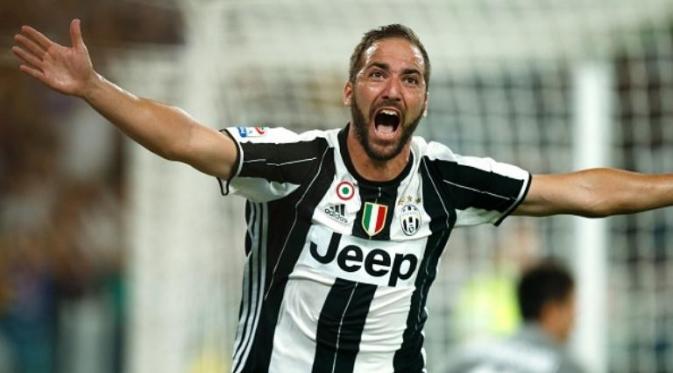 Striker Juventus asal Argentina, Gonzalo Higuain. (AFP/Marco Bertorello)