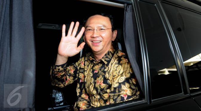 Ruhut dipecat sebagai juru bicara partai berlambang mercy itu lantaran kerap menyatakan dukungannya kepada Ahok di Pilkada DKI Jakarta 2017.