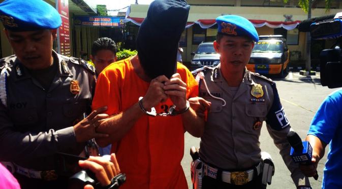 David James Taylor, warga negara Inggris, tersangka pembunuh anggota Polresta Denpasar Aipda I Wayan Sudarsa. (Liputan6.com/Dewi Divianta)