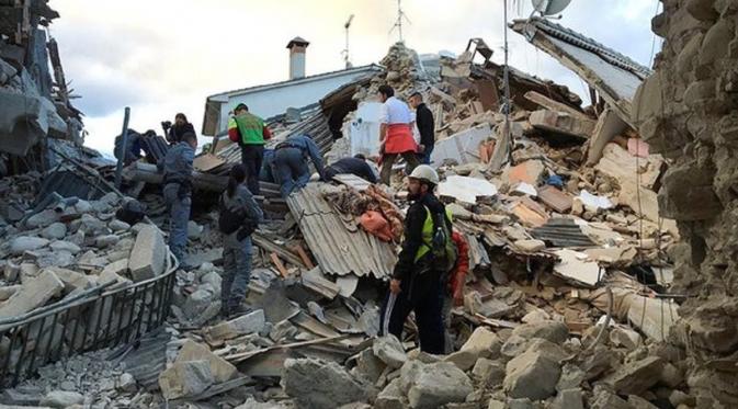 Gempa Italia Membuat Setengah Kota Amatrice Hilang. (Foto: YouTube.com)