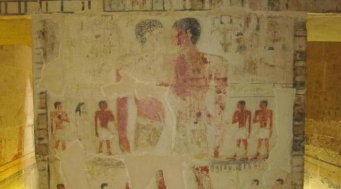 Dinding bergambar Niankhkhnum dan Khnumhotep. Tidak seperti jenis pangan atau penyakit, praktik seksual tidak meninggalkan bekas pada jasad manusia. (Sumber Ancient Origins)