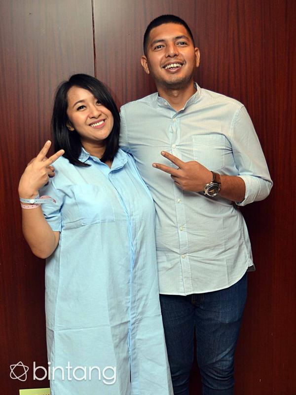 Chua Kotak dan sang suami. (Deki Prayoga/Bintang.com)