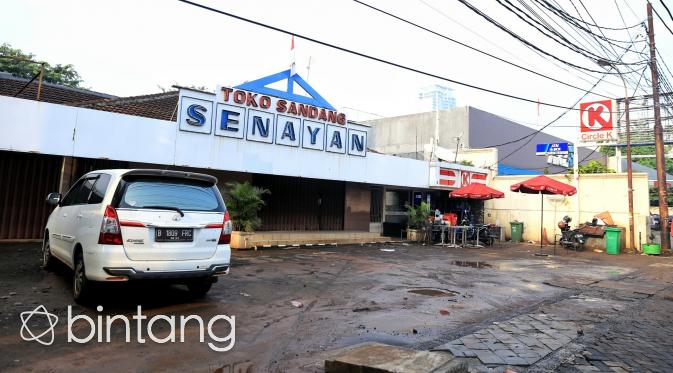 10 Foto Kemang, Daerah Elit yang Hampir Tenggelam karena Banjir. (Bintang.com/Adrian Putra)