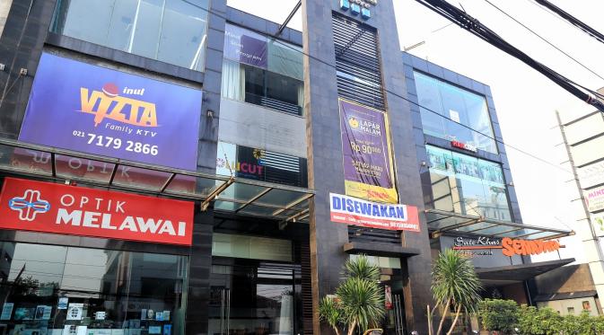 Kawasan Kemang yang penuh dengan restoran dan tempat hiburan. (Adrian Putra/Bintang.com)