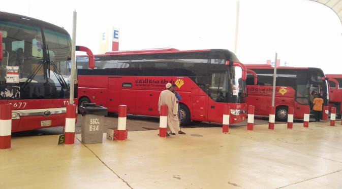 Bus Rabitat Mekah akan mengangkut jemaah haji dari Jeddah ke Mekah (Muhammad Ali/Liputan6.com)