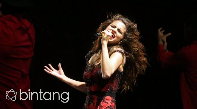 Selena Gomez tengah menjalani rehabilitasi untuk mengatasi lupus yang dideritanya. (AFP/Bintang.com)