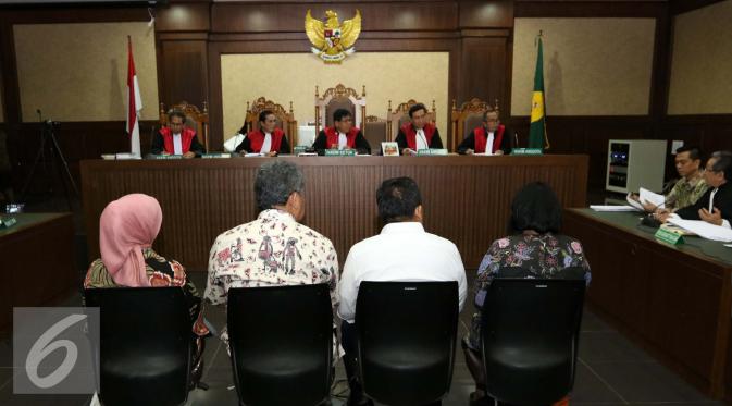 Sejumlah saksi dihadirkan dalam Sidang Lanjutan kasus suap Raperda Reklamasi dan tindak pidana pencucian uang dengan terdakwa Mohamad Sanusi di Pengadilan Tipikor, Jakarta, Rabu (31/8). (Liputan6.com/Helmi Afandi)