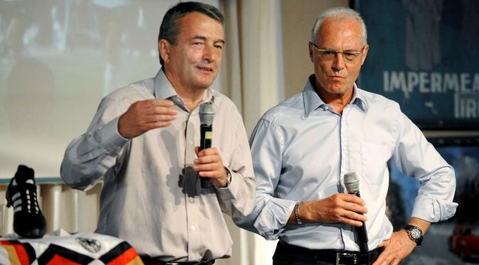 Wolfgang Niersbach, Presiden DFB dan legenda Jerman Franz Beckenbauer tersandung kasus korupsi. (TOLIVER HURST / DPA / AFP)
