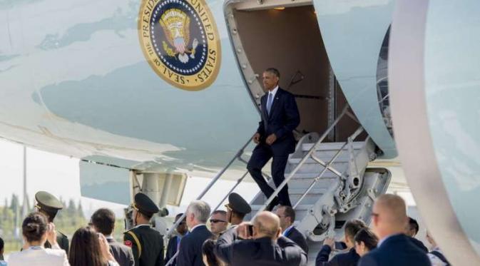 Presiden Obama tiba di Hangzhou, China untuk menghadiri KTT G-20 (Straits Times)