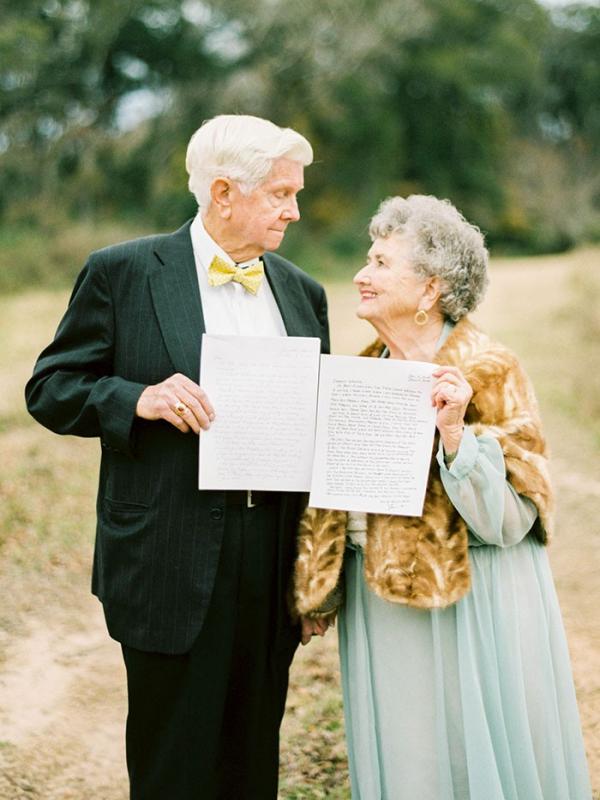 Photoshoot untuk Merayakan Cinta yak Tak Menua (Foto: boredpanda)