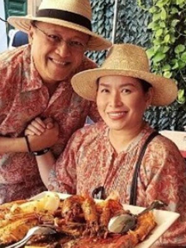 Dalam akun Instagram, Mario Teguh menikah dengan Linna pada 28 Januari 1995, di hotel Tugu Malang. Hal itu berbeda dengan berita yang beredar selama ini. (Instagram/marioteguh)