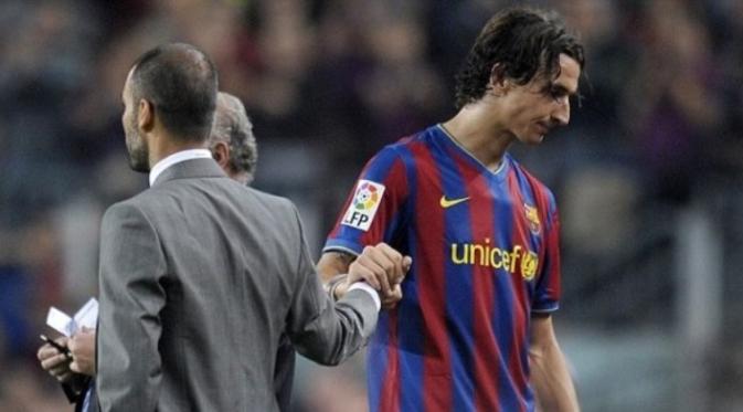 Pep Guardiola dan Zlatan Ibrahimovic saat bekerja sama sebagai pemain dan pelatih di Barcelona. (BBC). 