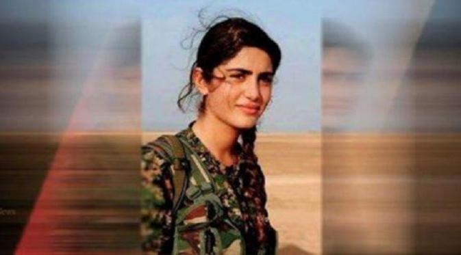 Asia Ramazan Antar tewas dalam pertempuran melawan kelompok ISIS (Independent/Syrian Kurdish Media)