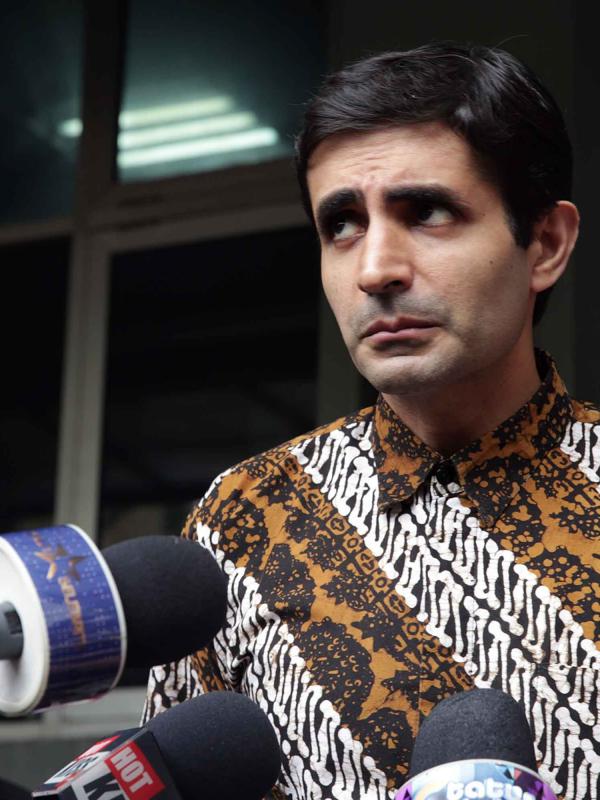 Produser Falcon Picture, HB Naveen, melaporkan pembajakan film Warkop DKI Reborn (Deki Prayoga/bintang.com)