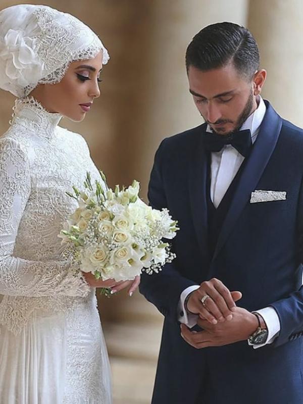 Cantiknya para pengantin wanita ini dengan balutan hijabnya, bikin takjub! (via: Boredpanda.com)