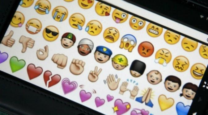 Tahukah Anda bahwa emoji hati memiliki makna yang berbeda-beda berdasarkan warnanya? Foto: Marieclaire.co.uk.