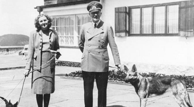 Merawat Hitler adalah tugas yang melelahkan. Bahkan dokter pribadinya sangat lelah sehingga tidak sanggup lagi naik tangga. (Sumber Bundesarchiv)