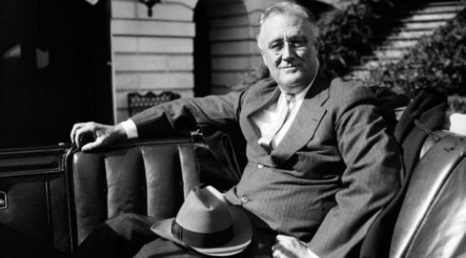 Mantan Presiden Franklin Delano Roosevelt dia AS adalah seorang pengidap polio hnigga lumpuh. (Sumber Library of Congress via UPI)