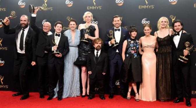 Game of Thrones raih piala terbanyak di Emmy Awards 2016. foto: BBC