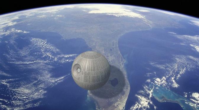 Death Star ada di atas langit Florida. (Via: boredpanda.com)
