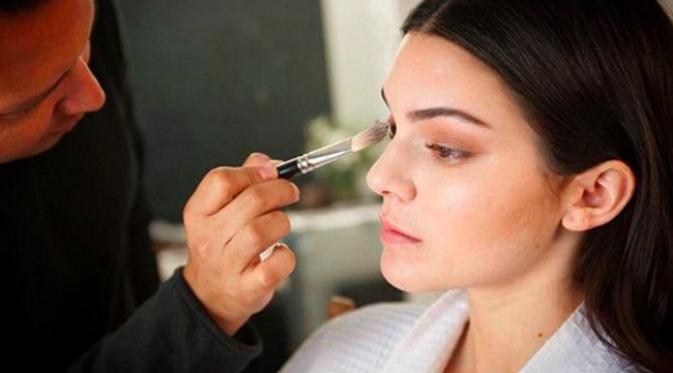 6 Tips Makeup untuk Tampil Secantik Kendall Jenner