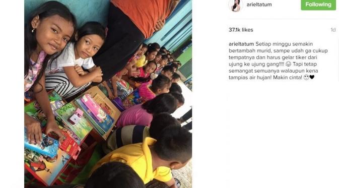 Ariel Tatum kunjungi sekolah terbuka untuk anak-anak kurang mampu [foto: instagram]