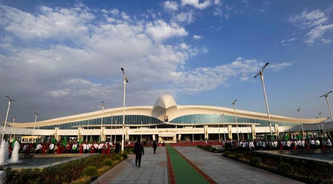 Bandara baru senilai 2,3 miliar dolar di Turkmenistan. (AFP)