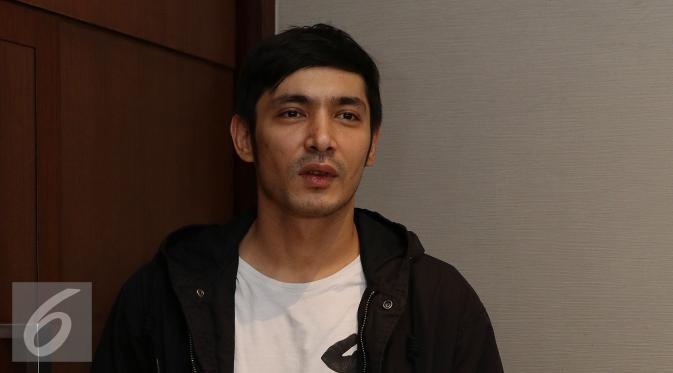 Abimana Aryasatya adalah seorang aktor asal Indonesia