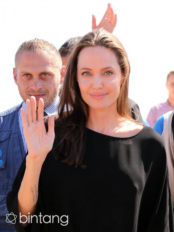 Angelina Jolie telah mengangkat ovariumnya untuk menghindari kanker. (AFP/Bintang.com)