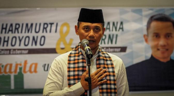 Pidato perpisahan Agus Harimurti di Kantor DPP Partai Demokrat, Jakarta, Jumat (23/9/2016) malam. (Liputan6.com/Faizal Fanani)