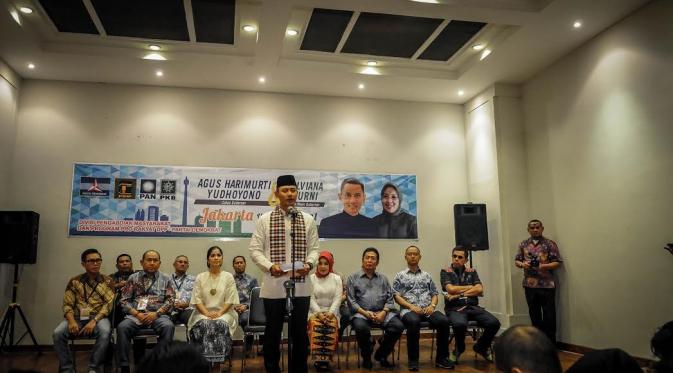 Pidato perpisahan Agus Harimurti di Kantor DPP Partai Demokrat, Jakarta, Jumat (23/9/2016) malam. (Liputan6.com/Faizal Fanani)