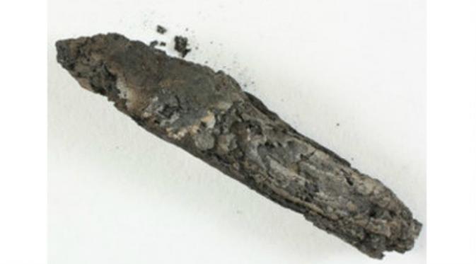 Kemajuan teknologi memungkinkan peneliti mengutak-atik manuskrip-manuskrip kuno ringkih secara non-invasif demi menjaga keutuhannya. (Sumber Leon Levy Dead Sea Scrolls Digital Library)